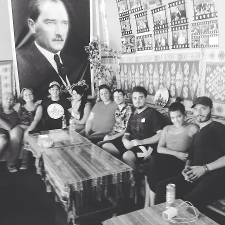 招待所 Crazy Horse 3*